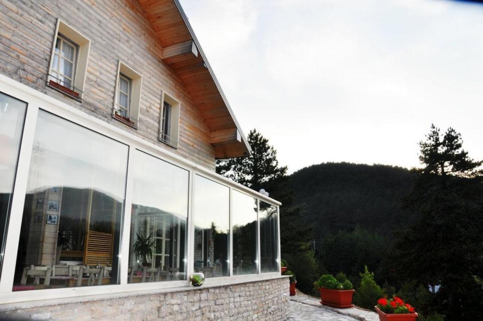 Hotel Snjezna Kuca - Nature Park Of Bosnia Herzegovina Padezina Esterno foto